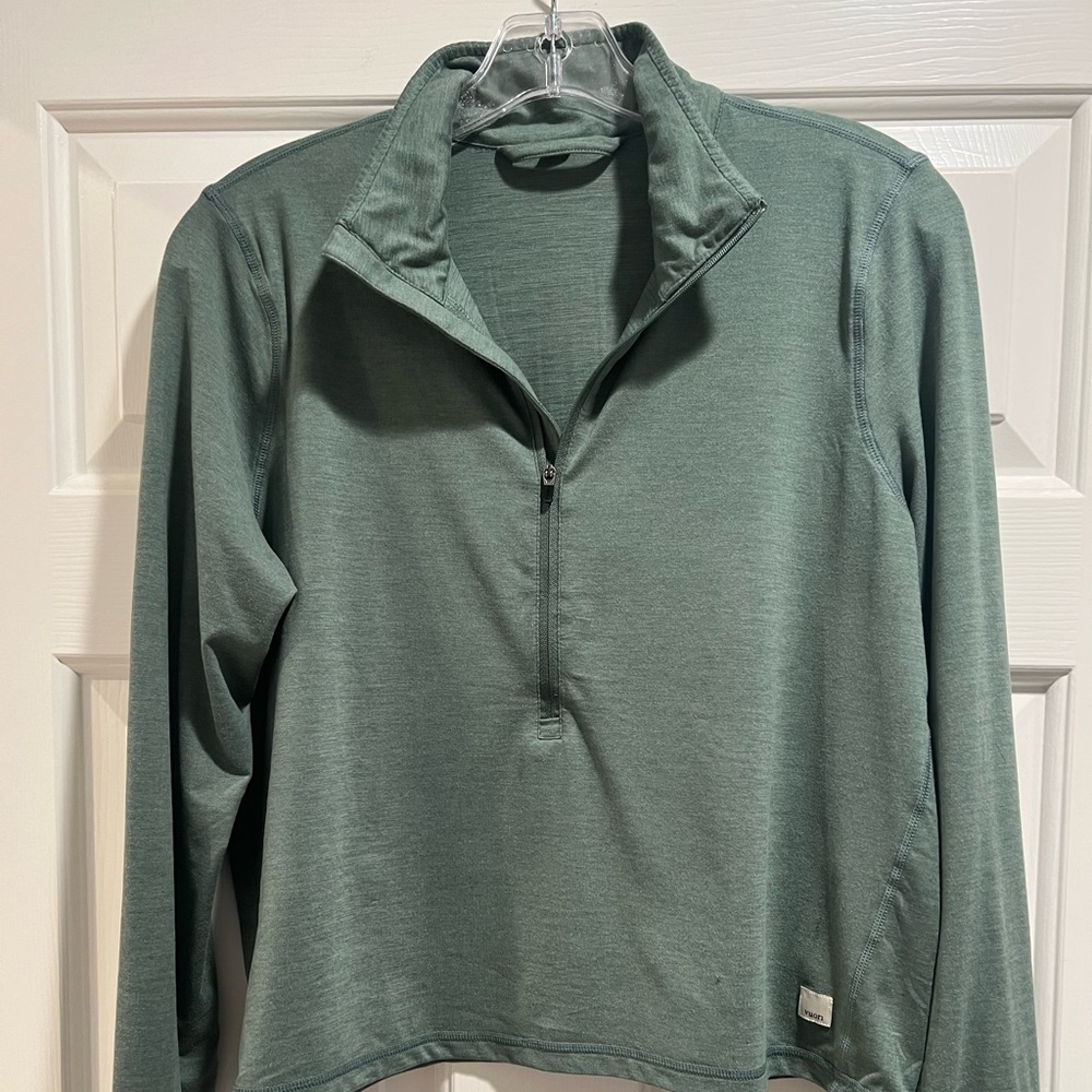 Vuori Small Green Halo Quarter-Zip (I cut the size label due to “itch factor”)
